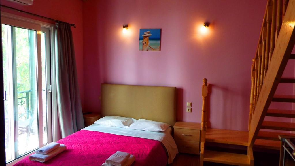 Argo Maisonettes Vassiliki Esterno foto